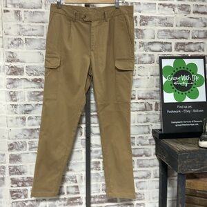 Znt18 khakis men’s size 32 waist